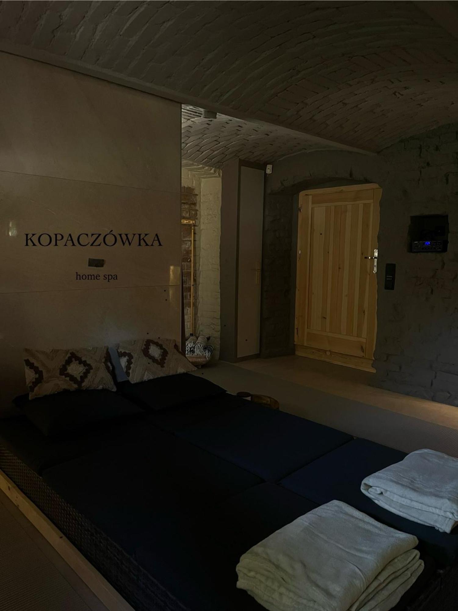 Klimatyczny Dom Kopaczowka Przytulna Miejscowka Z Kominkiem, Sauna I Ogrodem U Podnoza Gor Stolowych Radkow Buitenkant foto